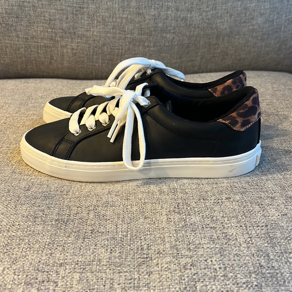 Nine West Best3 Sneakers